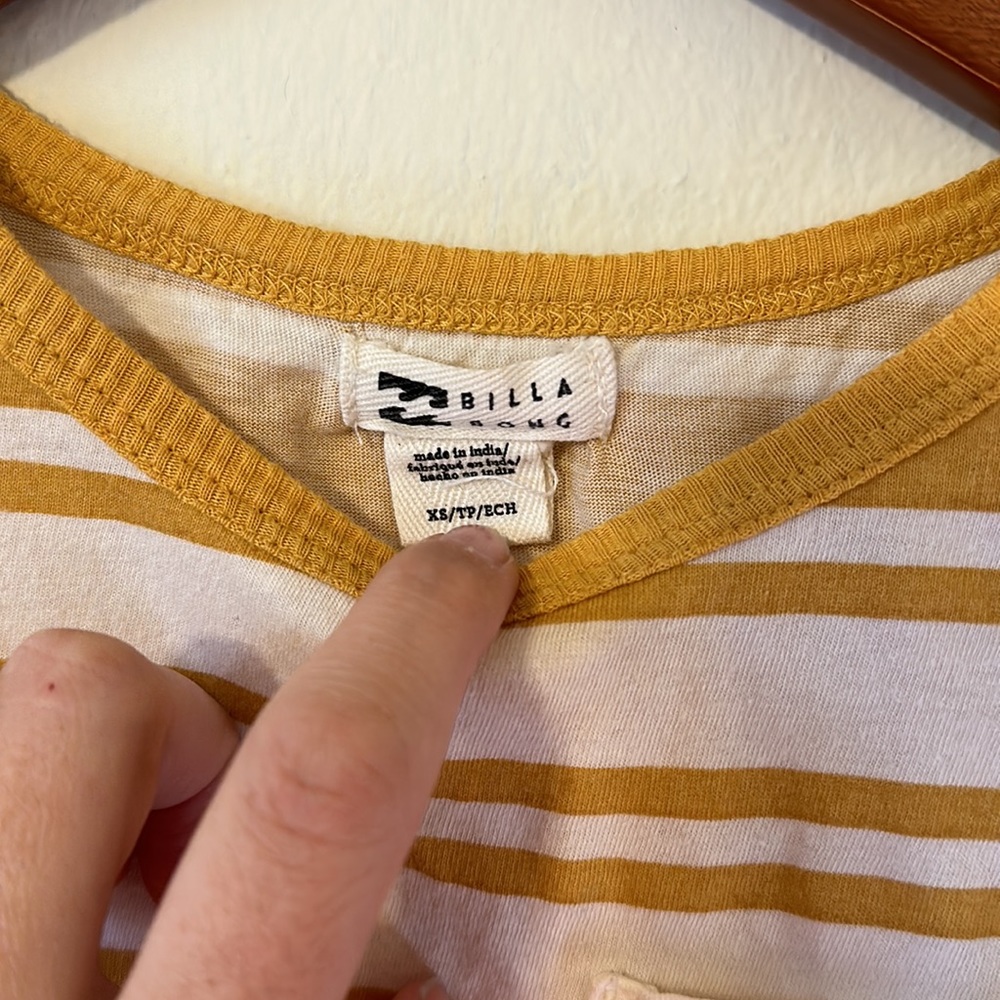 Vintage surf style Billabong t-shirt.